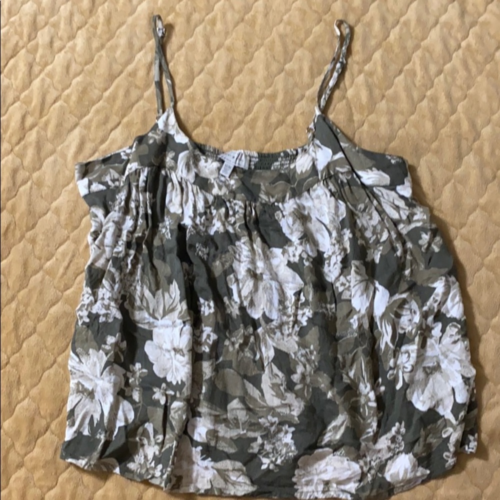 Lucky Brand top